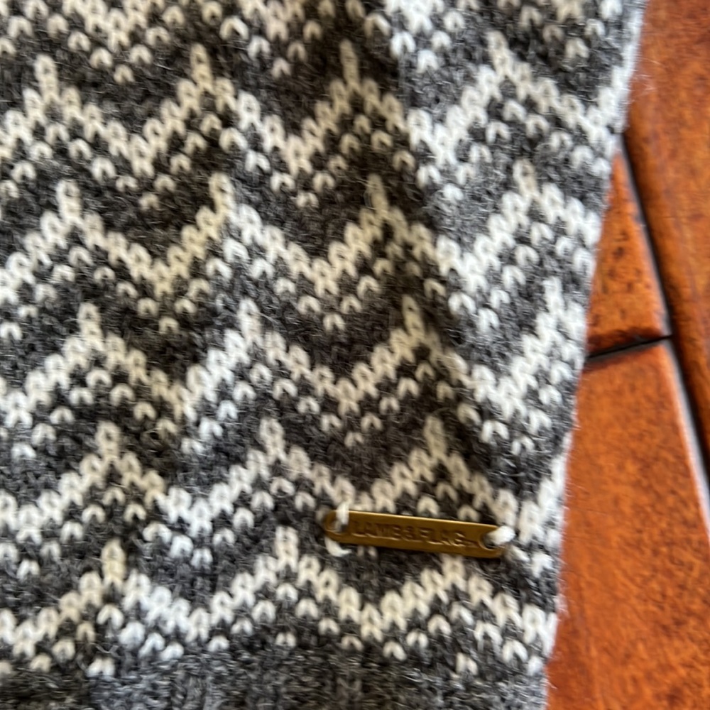 Chevron Cardigan - Picture 3 of 6